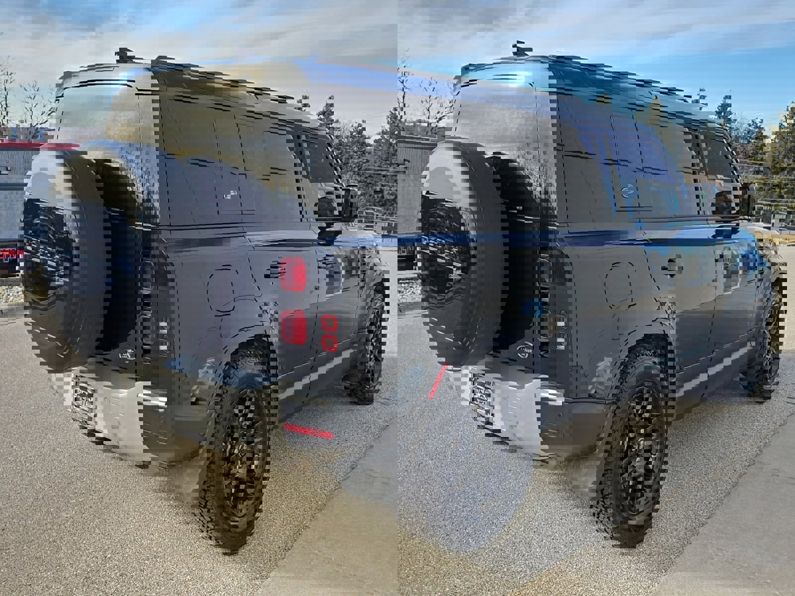 Used 2020 Land Rover Defender 110 SE image 5