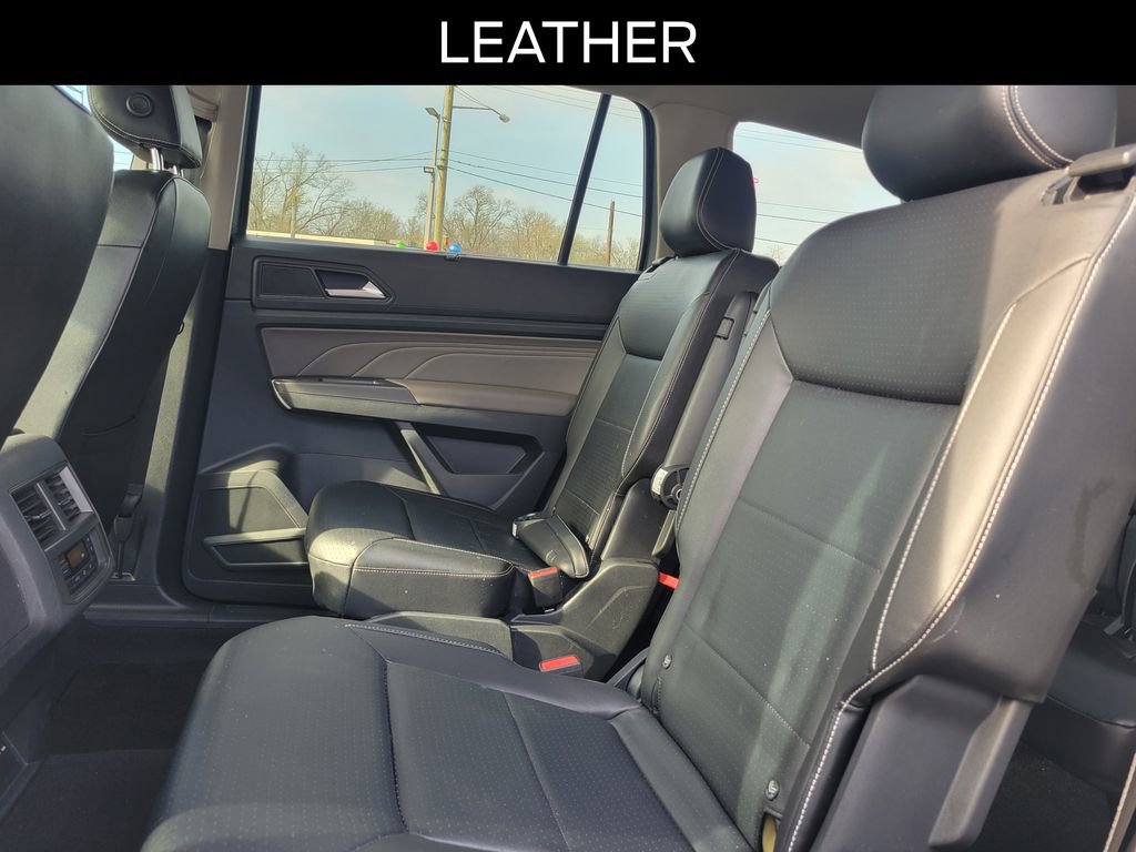 Used 2022 Volkswagen Atlas SE w/ Black Wheel Package FWD image 12