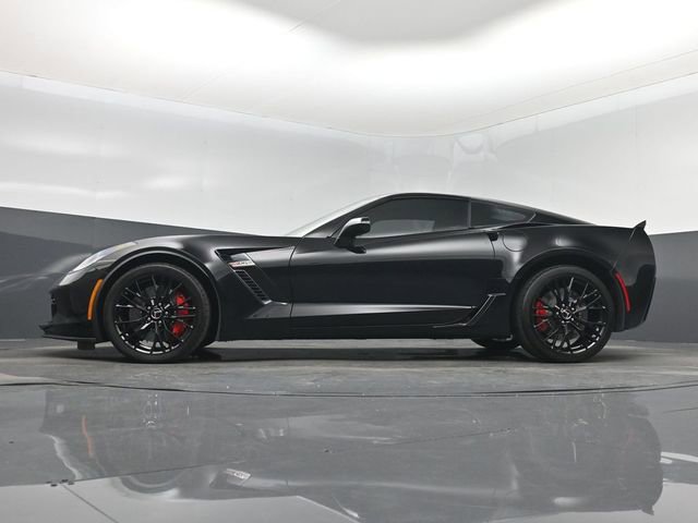 Used 2015 Chevrolet Corvette Z06 w/ 3LZ Preferred Equipment Group RWD image 15