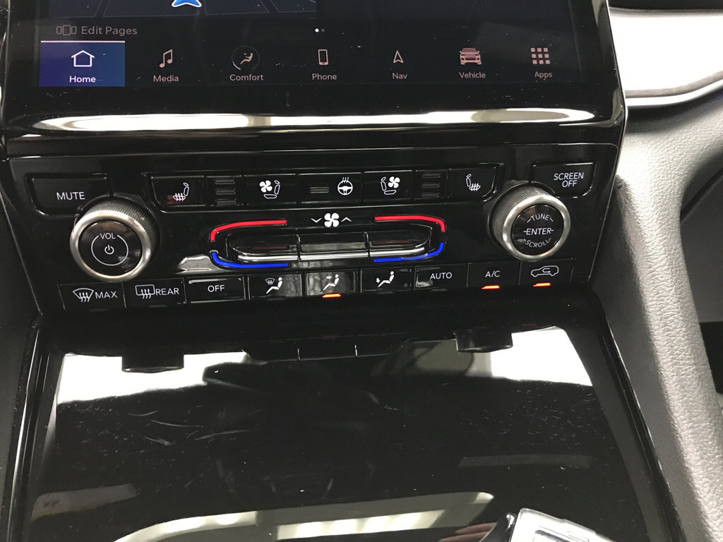 Used 2023 Jeep Grand Cherokee Overland w/ Adv Protech Group III AWD/4WD image 10