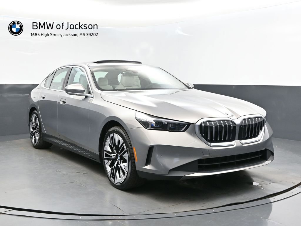 New 2026 BMW 530i xDrive w/ Premium Package AWD/4WD image 9