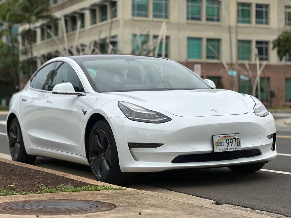 Used 2018 Tesla Model 3 Mid Range image 6