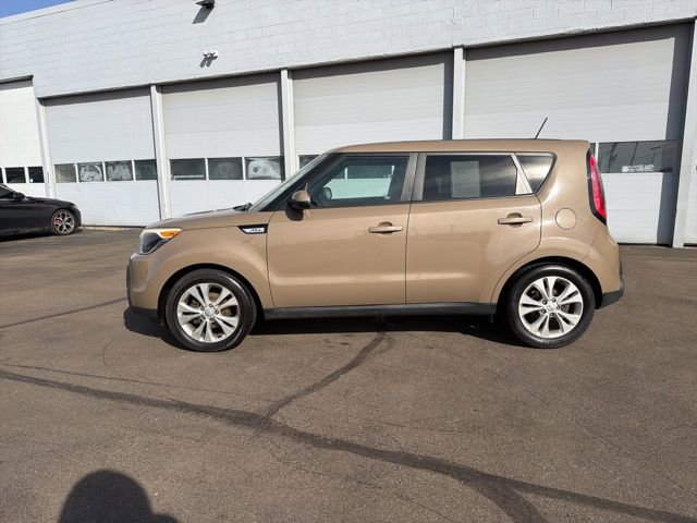 Used 2015 Kia Soul + image 15
