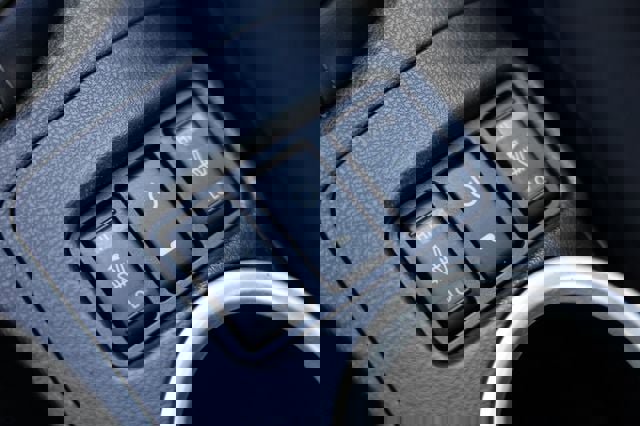 Used 2016 Nissan 370Z Coupe image 37