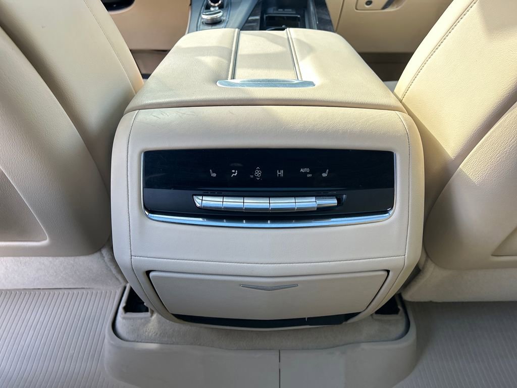 Certified 2023 Cadillac Escalade Premium Luxury w/ LPO, Radiant Package image 30