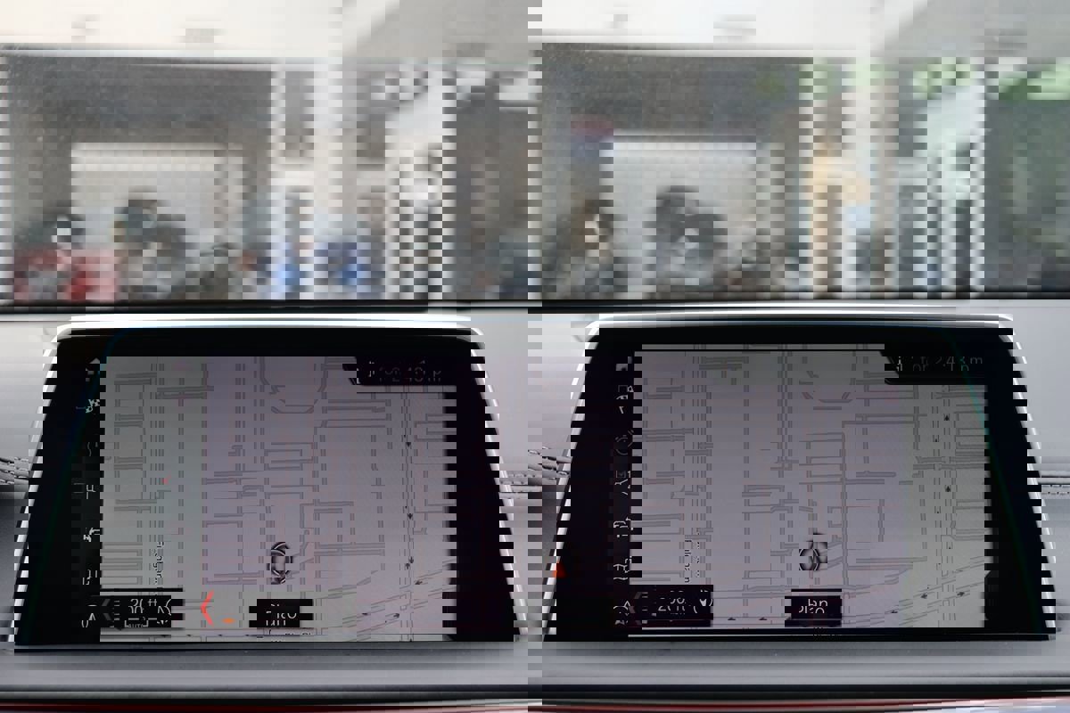 Used 2019 BMW 750i xDrive w/ Luxury Rear Seating Package image 37