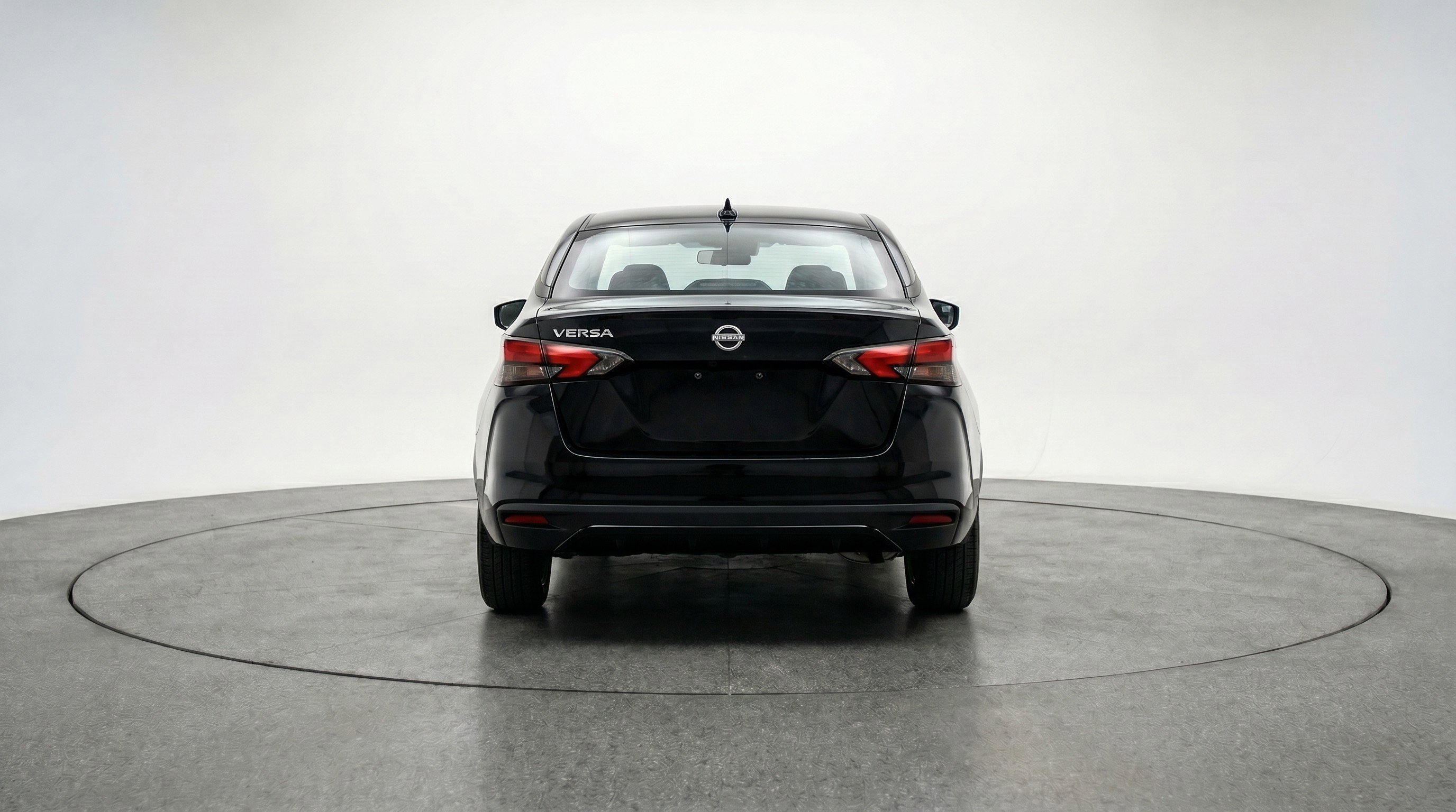 Used 2025 Nissan Versa SV FWD image 7