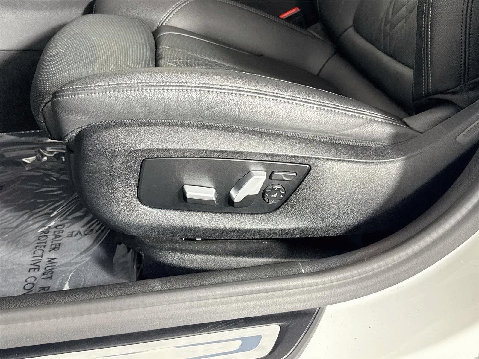 Used 2021 BMW 530i w/ Premium Package RWD image 22
