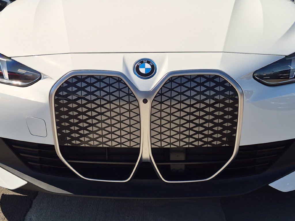 Certified 2025 BMW i4 eDrive40 w/ Parking Assistance Package RWD image 37