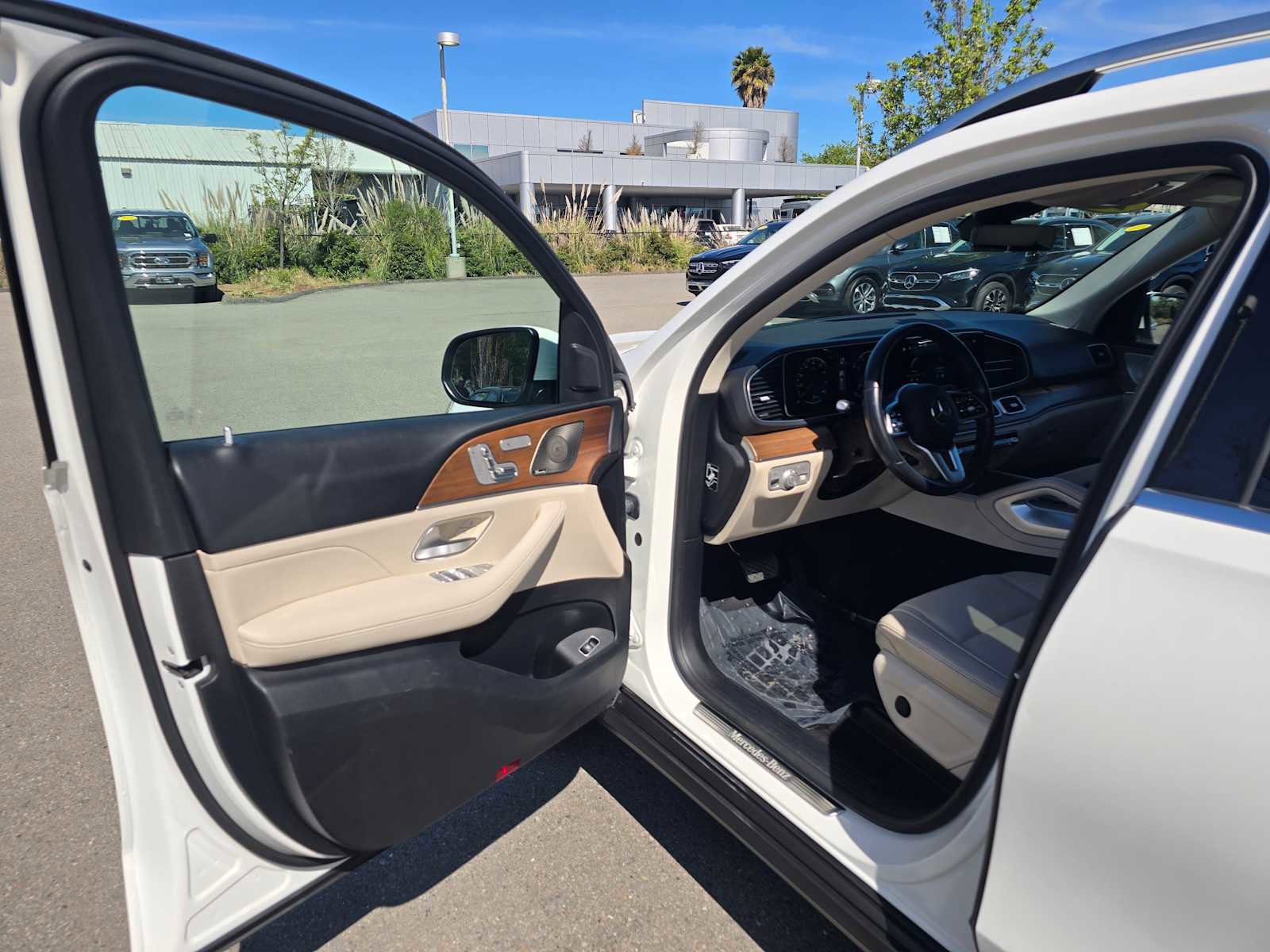 Used 2022 Mercedes-Benz GLE 350 image 21