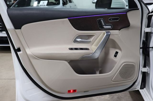 Used 2019 Mercedes-Benz A 220 w/ Premium Package image 9