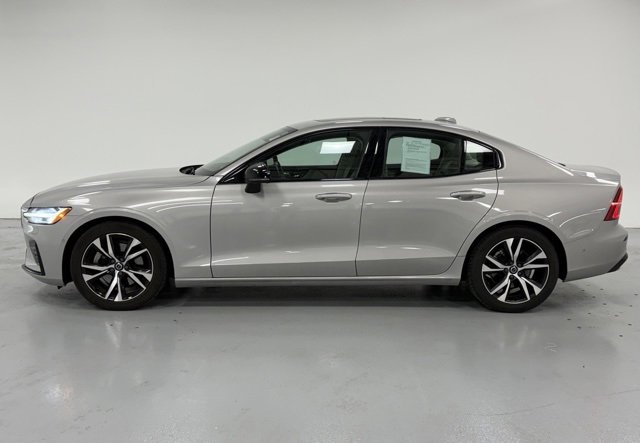 Used 2023 Volvo S60 B5 Plus video 2