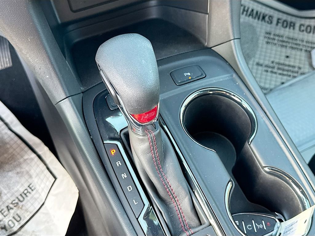 Used 2024 Chevrolet Equinox RS w/ LPO, Floor Liner Package image 16