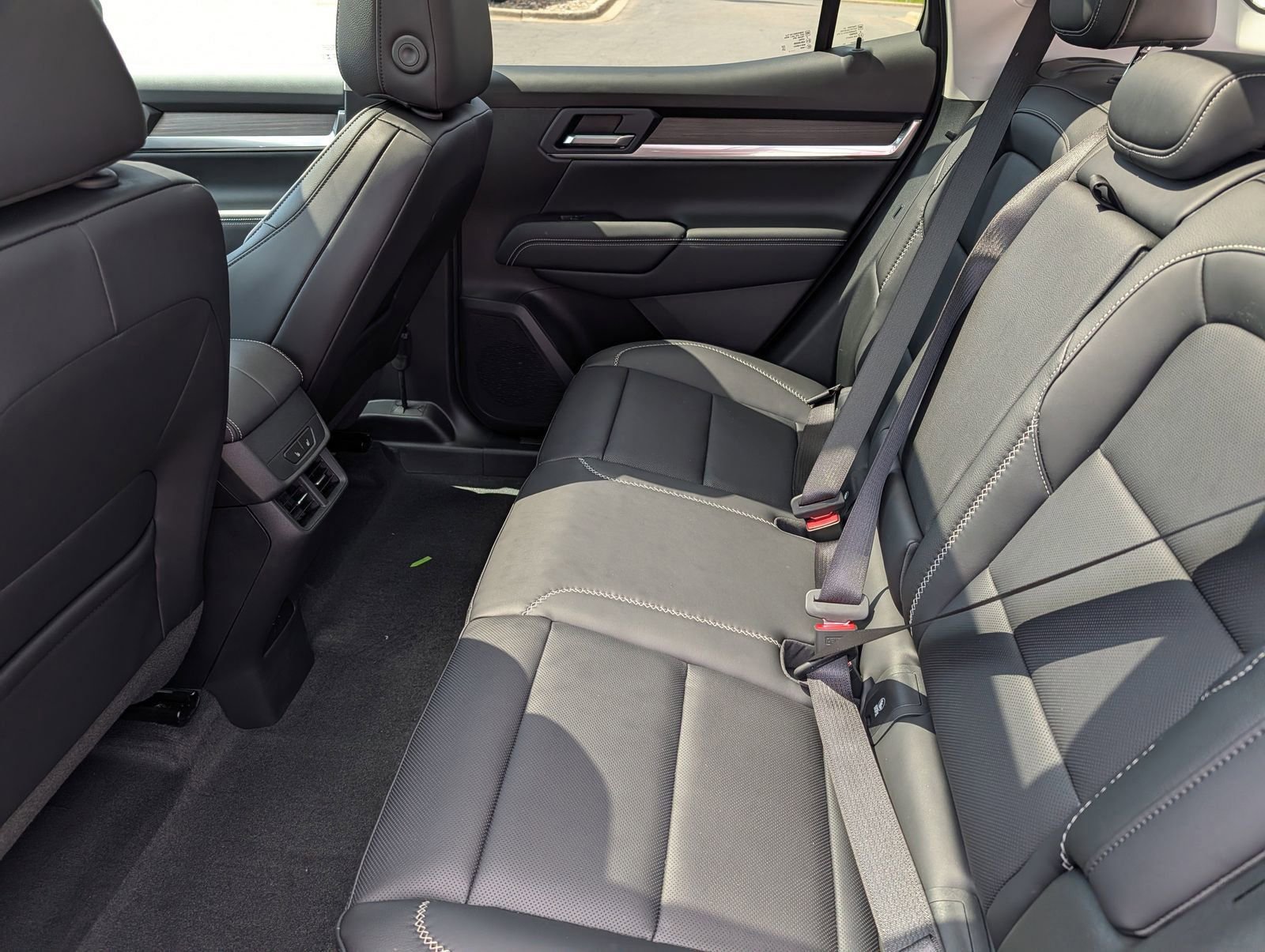 New 2026 GMC Terrain Denali AWD/4WD image 5