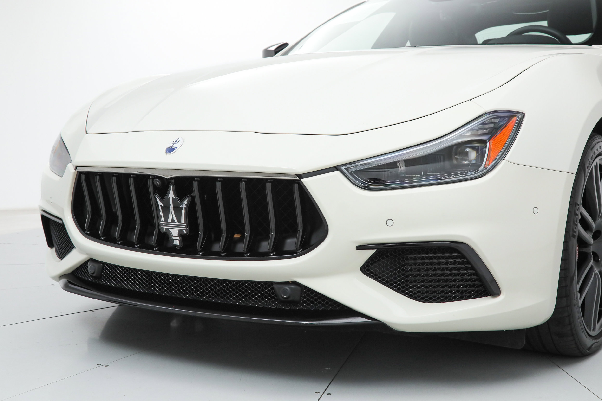Certified 2023 Maserati Ghibli Modena image 9