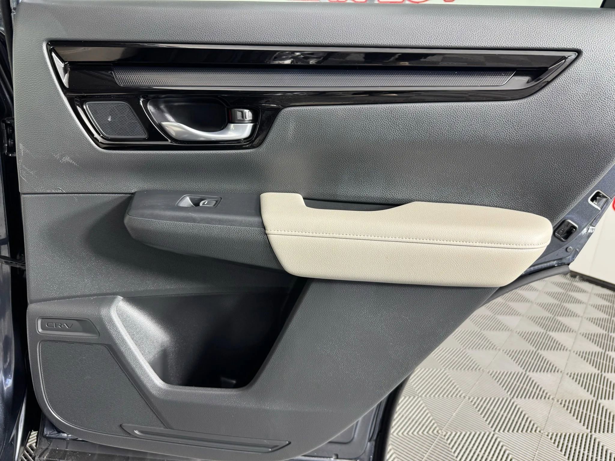 Used 2024 Honda CR-V EX-L image 47