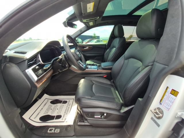 Used 2023 Audi Q8 Prestige w/ Prestige Package AWD/4WD image 10