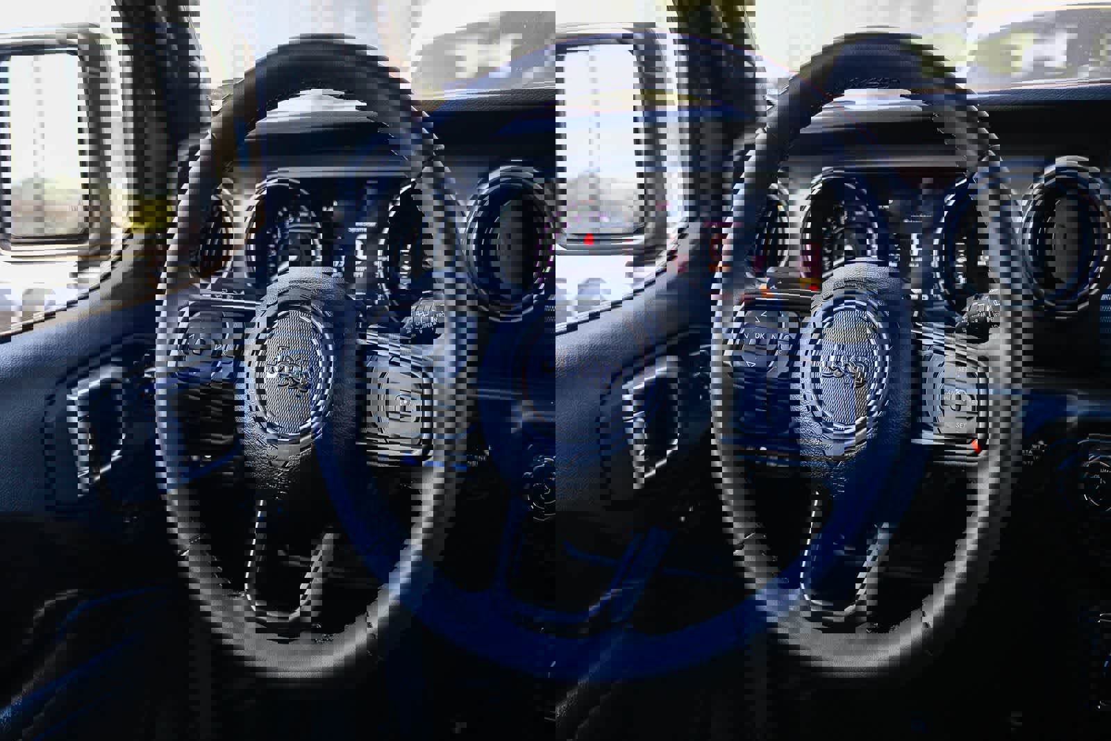 Used 2023 Jeep Wrangler Unlimited image 15