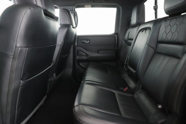 Used 2022 Nissan Frontier PRO-4X w/ Pro-4X Premium Package image 28