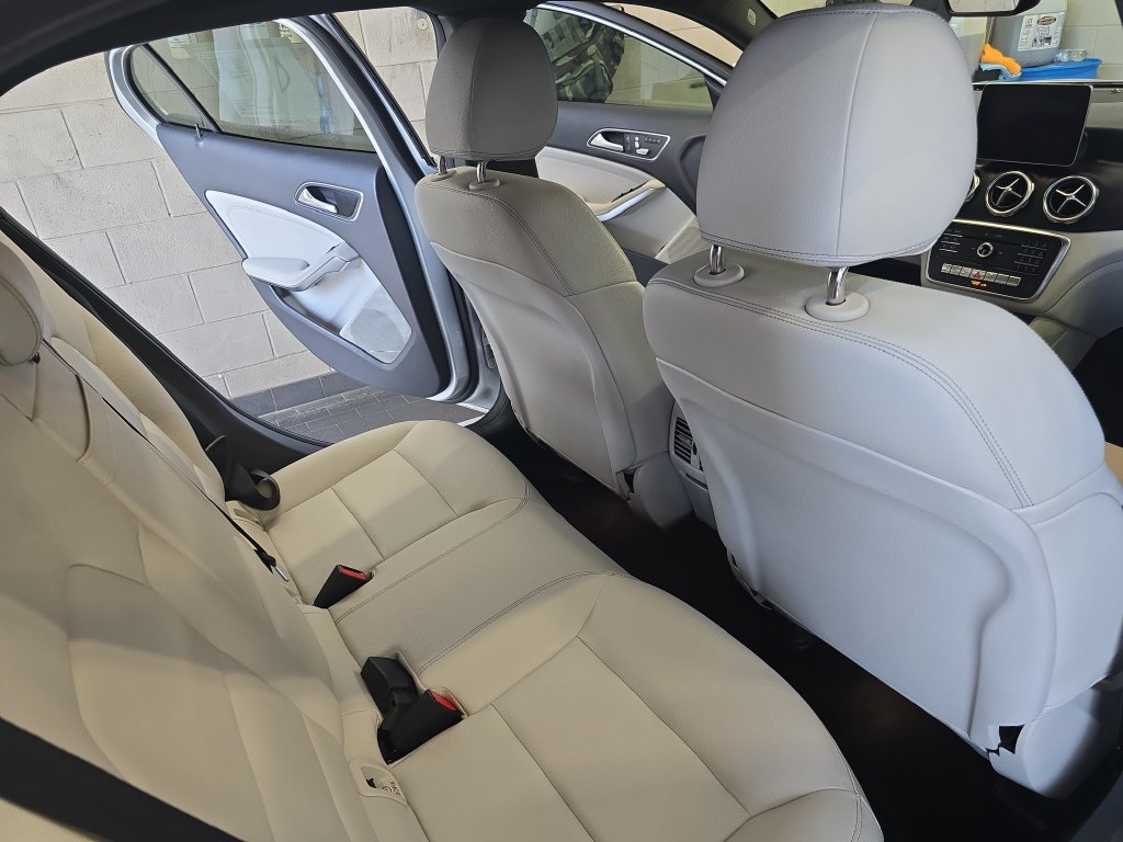 Used 2019 Mercedes-Benz GLA 250 image 12