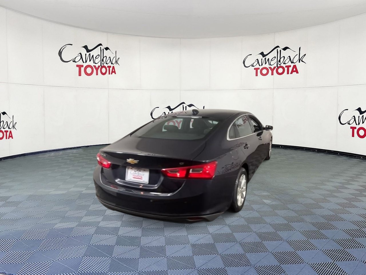 Used 2023 Chevrolet Malibu LT w/ Driver Confidence Package FWD image 9