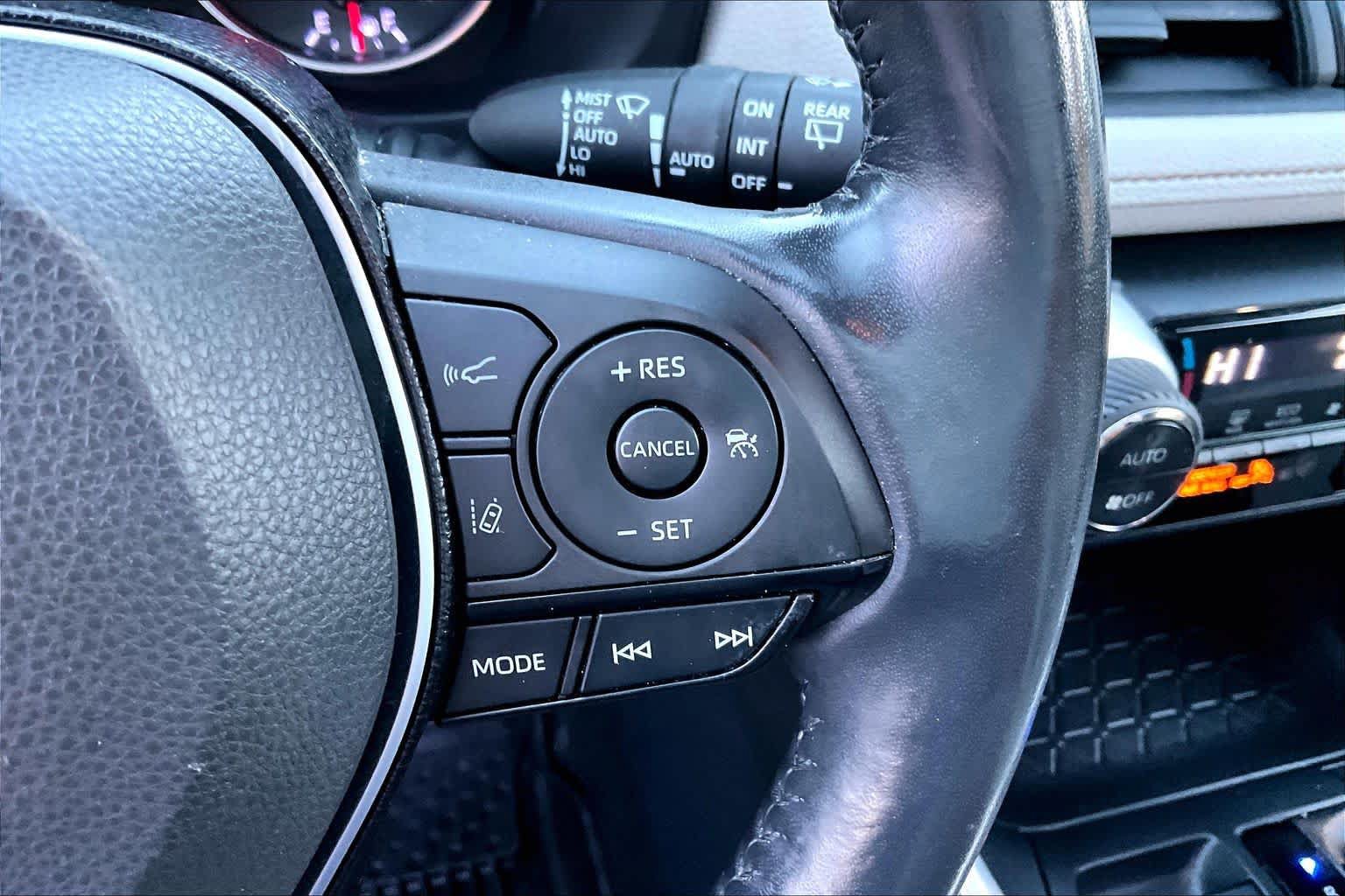 Certified 2019 Toyota RAV4 XLE w/ Convenience Package AWD/4WD image 24