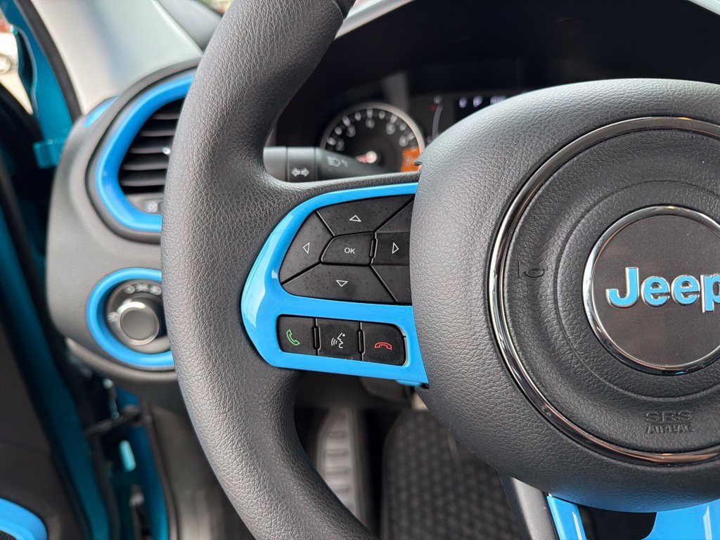 Used 2022 Jeep Renegade Sport w/ Sport Appearance Group AWD/4WD image 16