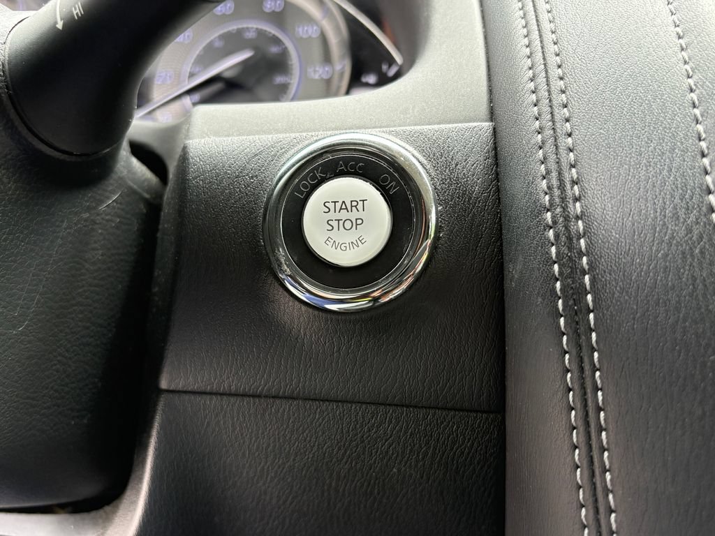 Used 2019 INFINITI QX80 Luxe w/ All-Season Package RWD image 15