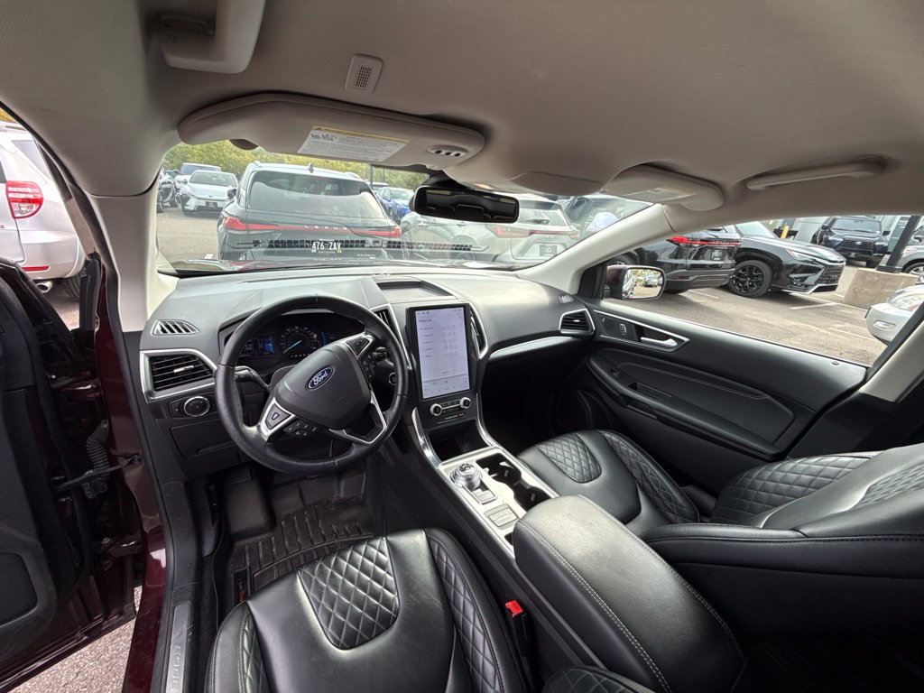 Used 2024 Ford Edge Titanium AWD/4WD image 25