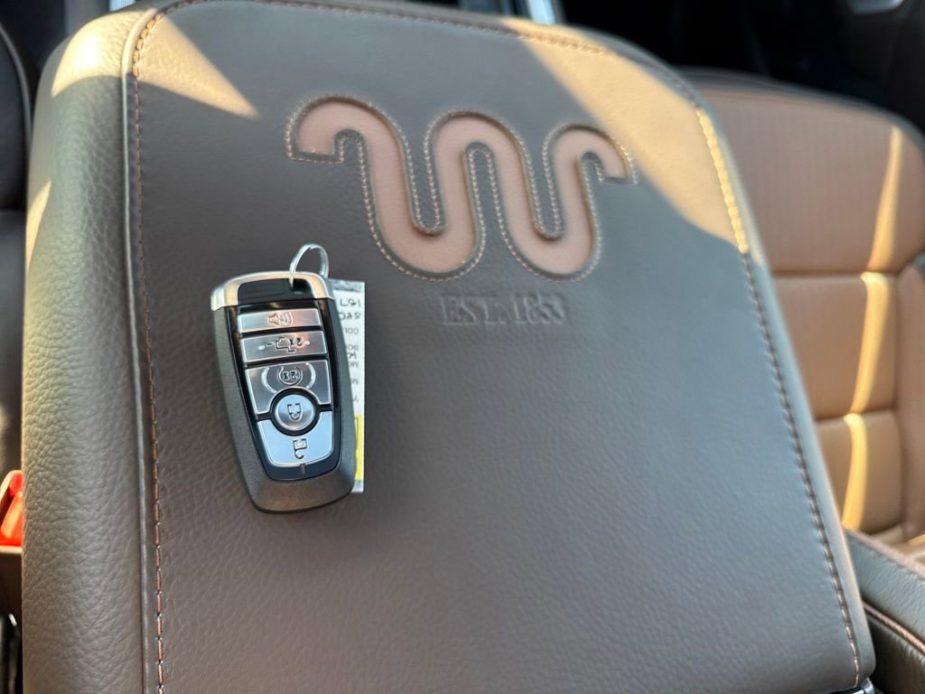 New 2025 Ford F350 King Ranch w/ Chrome Package image 60