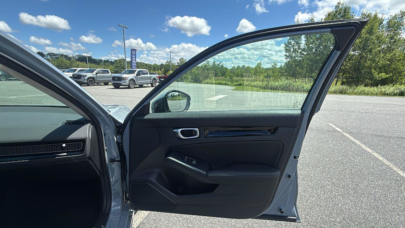 Used 2024 Honda Civic Touring image 16