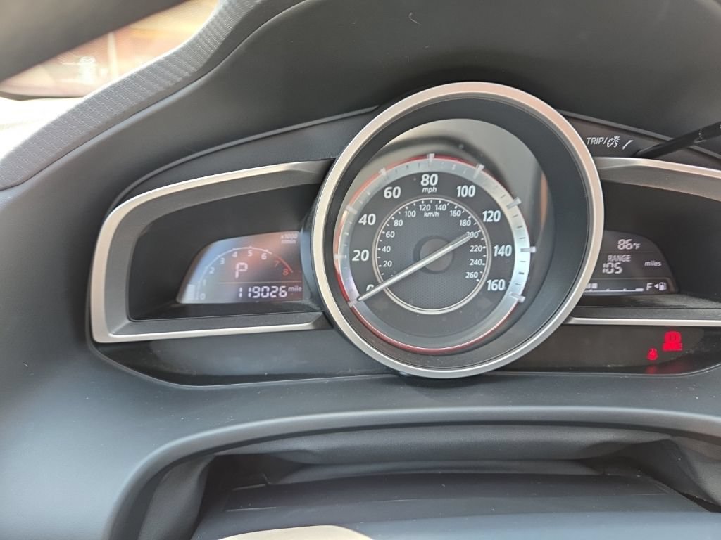 Used 2015 MAZDA MAZDA3 i Sport FWD image 25