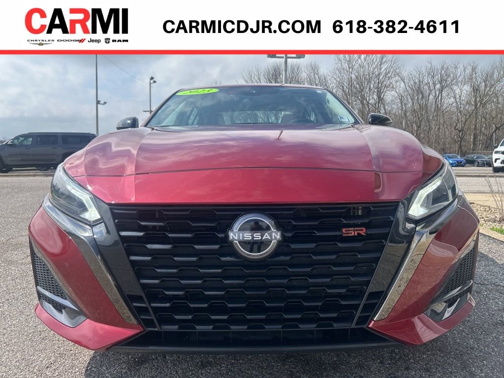 Used 2023 Nissan Altima 2.5 SR w/ SR Premium Package AWD/4WD image 2