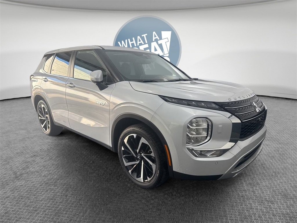 New 2025 Mitsubishi Outlander SE image 1