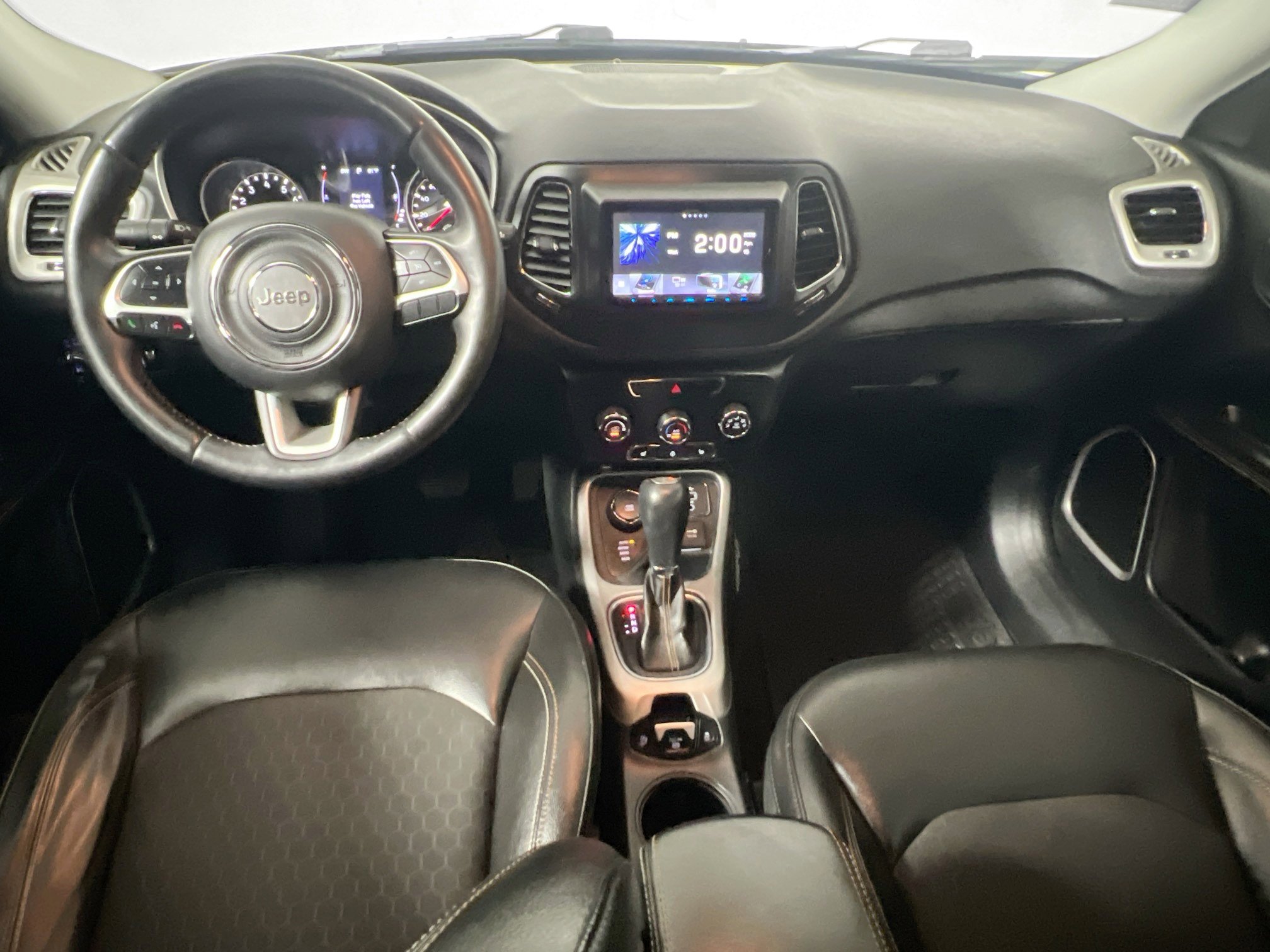 Used 2018 Jeep Compass Latitude w/ Cold Weather Group image 30