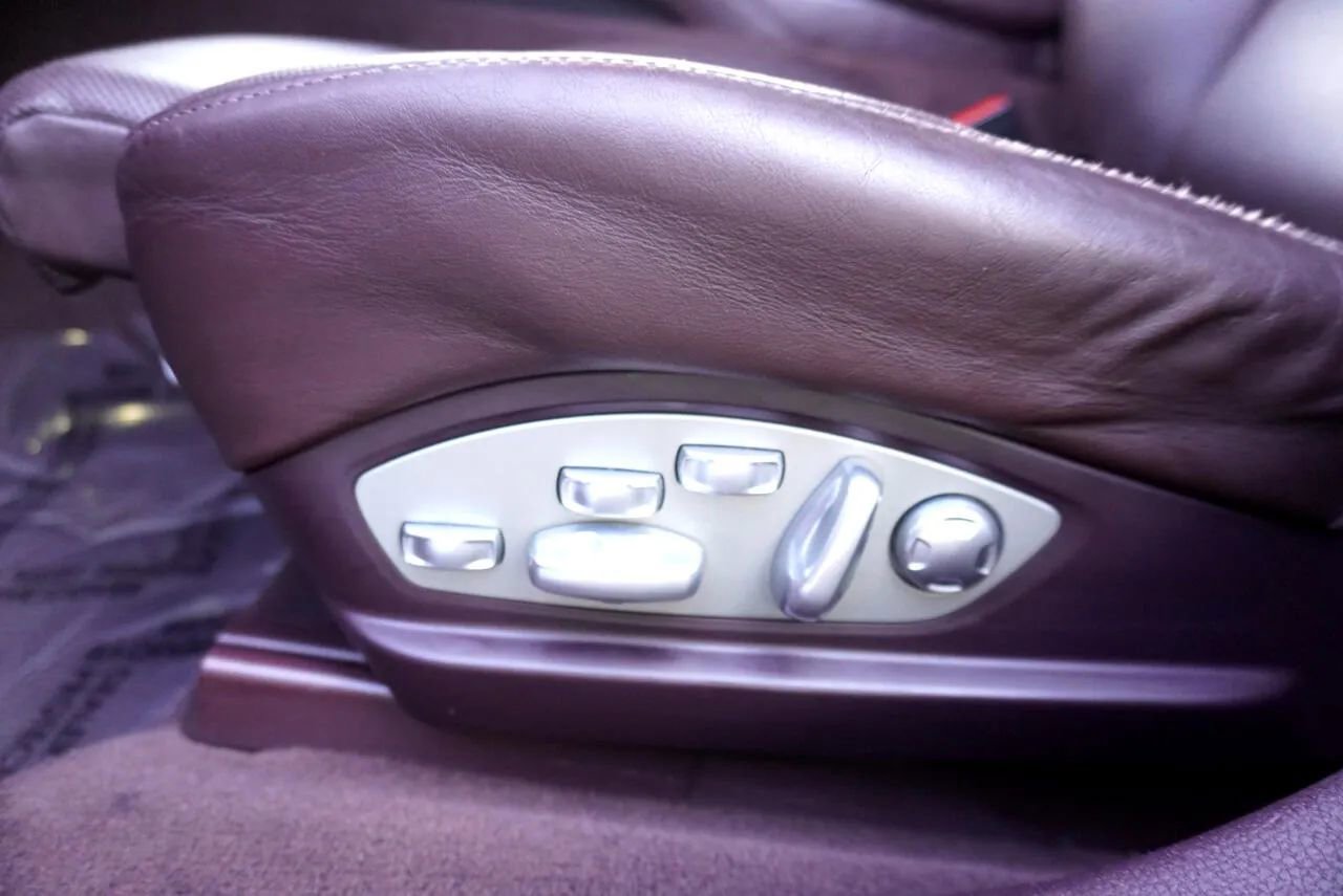 Used 2014 Porsche Panamera GTS image 29