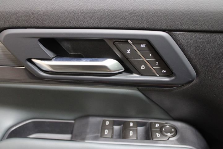 New 2026 GMC Terrain AT4 AWD/4WD image 17