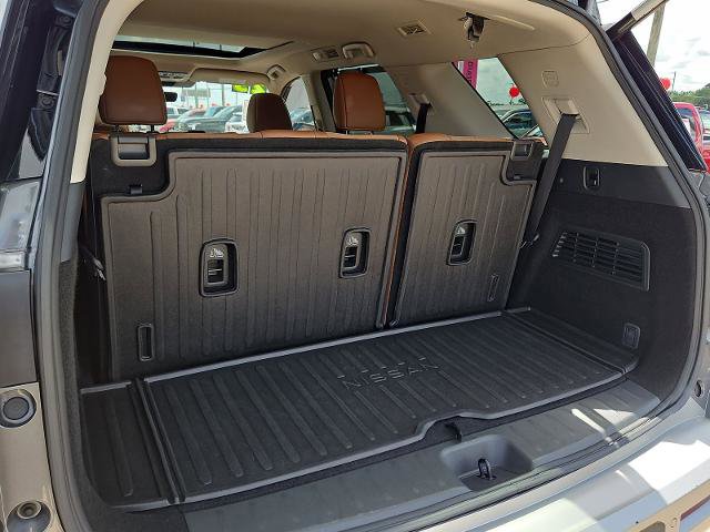 Certified 2023 Nissan Pathfinder Platinum FWD image 20