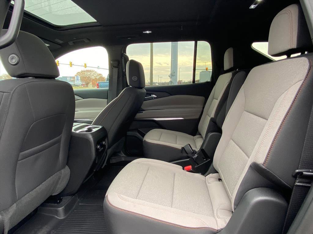 New 2026 Chevrolet Traverse LT w/ Sun and Wheel Package image 19