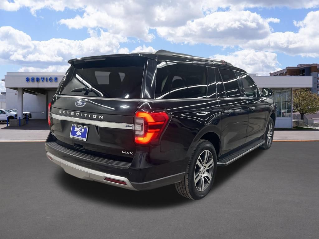 Used 2023 Ford Expedition Max Limited image 3