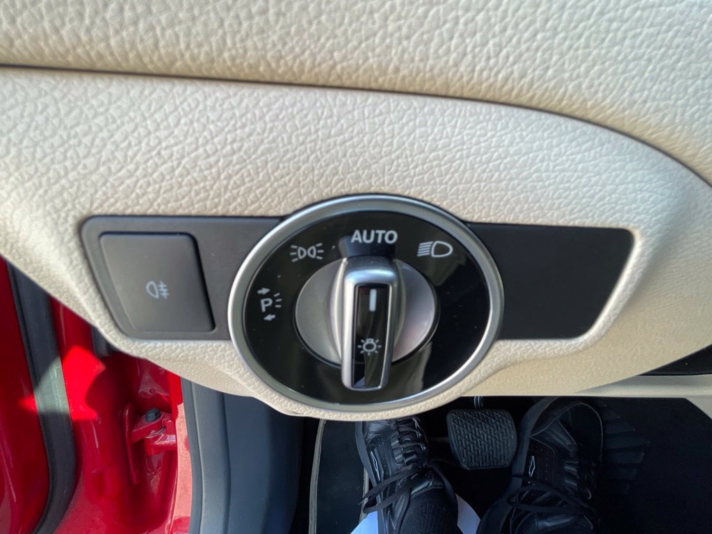 Used 2018 Mercedes-Benz CLA 250 image 18