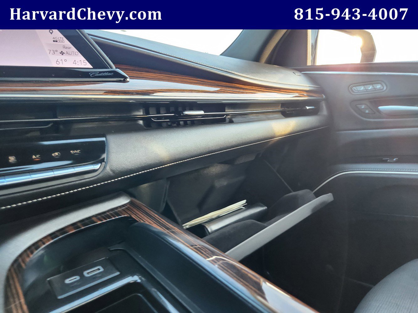 Used 2024 Cadillac Escalade ESV Premium Luxury w/ Performance Package image 14