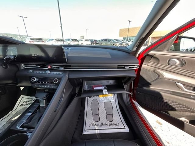 New 2025 Hyundai Elantra Limited w/ Cargo Package image 22