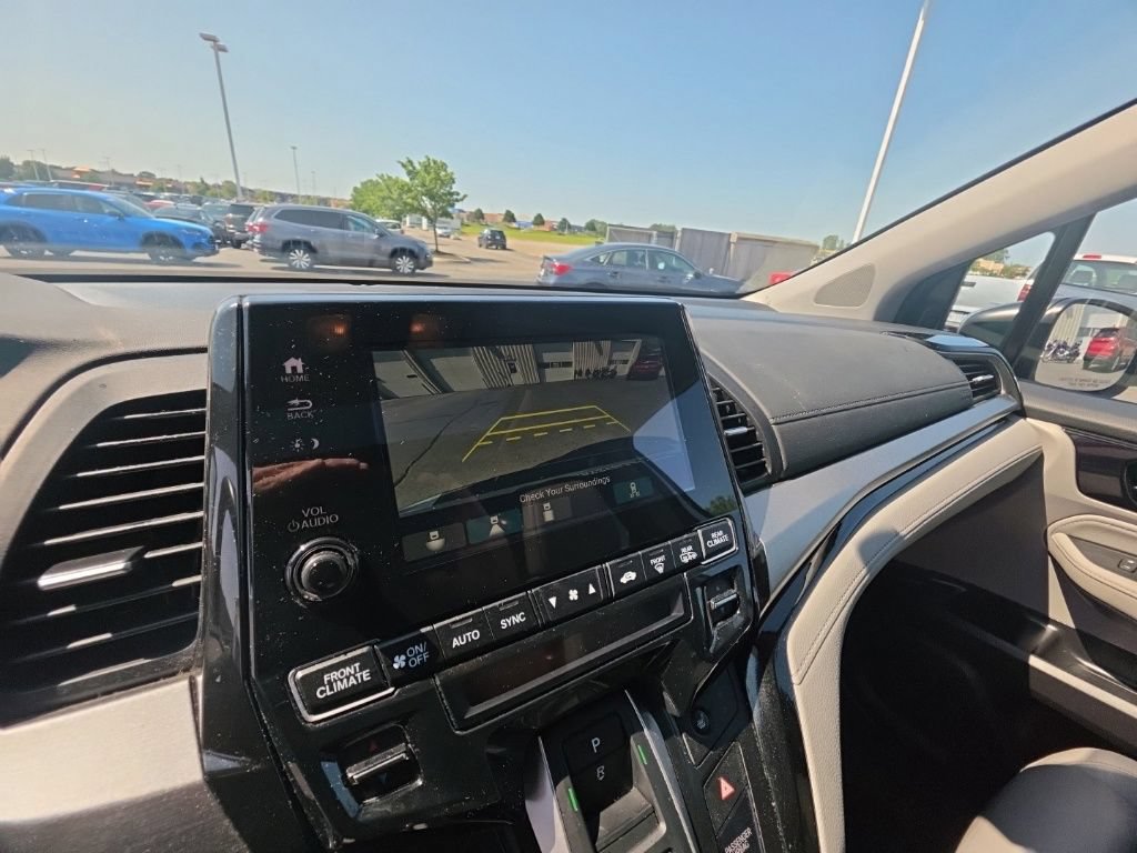 Used 2023 Honda Odyssey Touring image 17