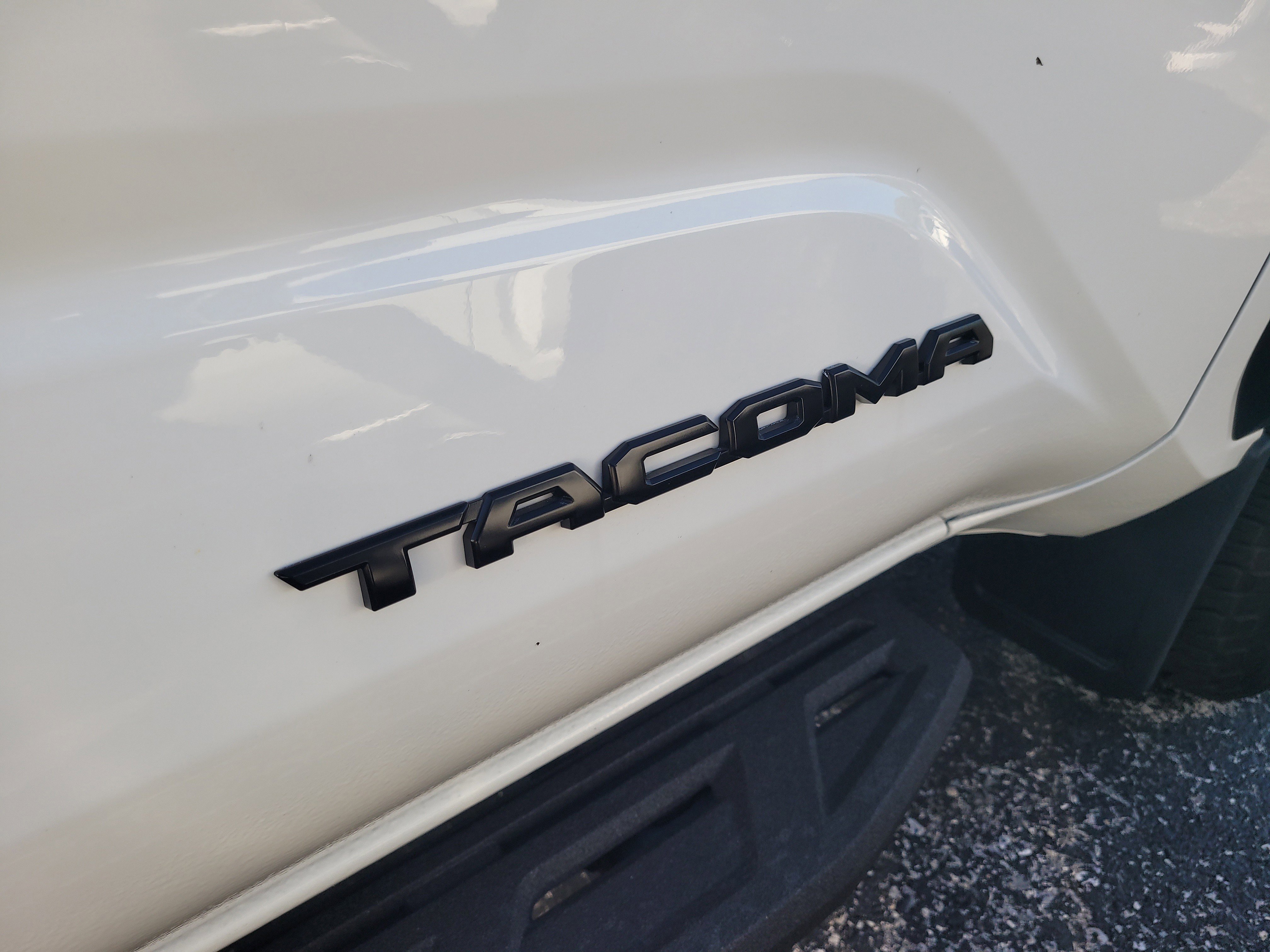 Used 2024 Toyota Tacoma TRD Off-Road AWD/4WD image 11