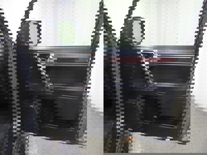 Used 2014 Lexus GX 460 image 26