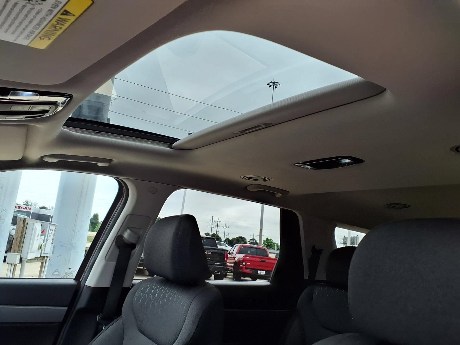 Used 2022 Hyundai Palisade SEL w/ Winter Package FWD image 11