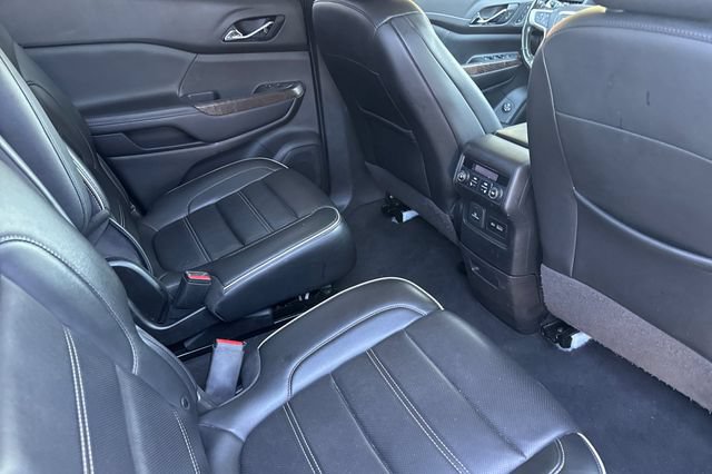 Used 2021 GMC Acadia Denali w/ Denali Technology Package FWD image 19