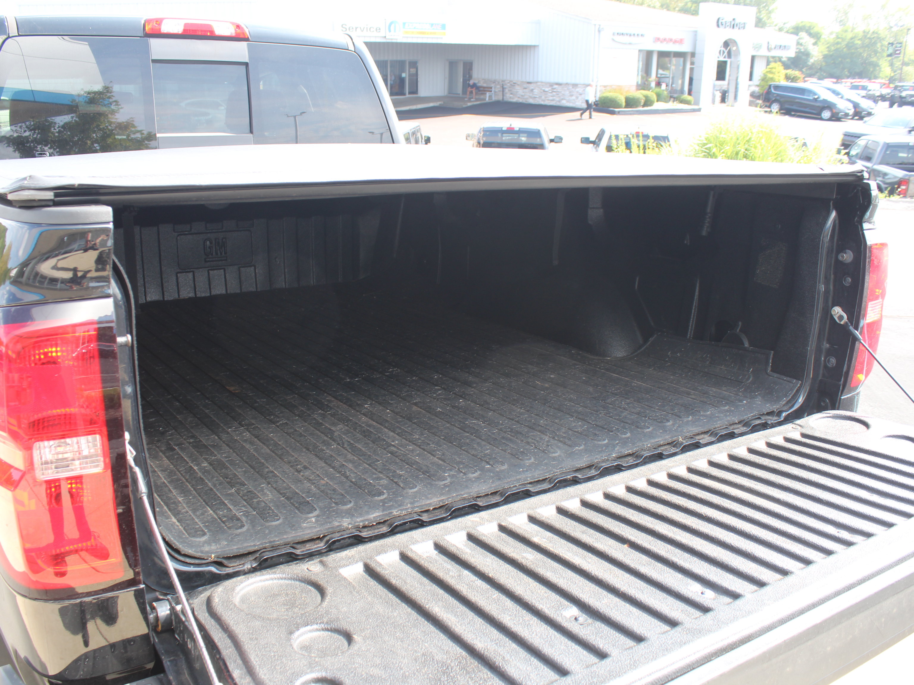Used 2015 Chevrolet Silverado 1500 LT w/ LT Convenience Package AWD/4WD image 30