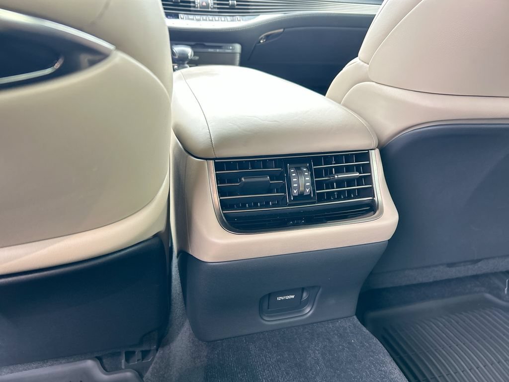 Used 2022 Lexus LS 500 w/ Interior Upgrade Package RWD image 34